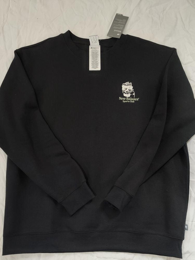 New Balance Black Sweatshirt