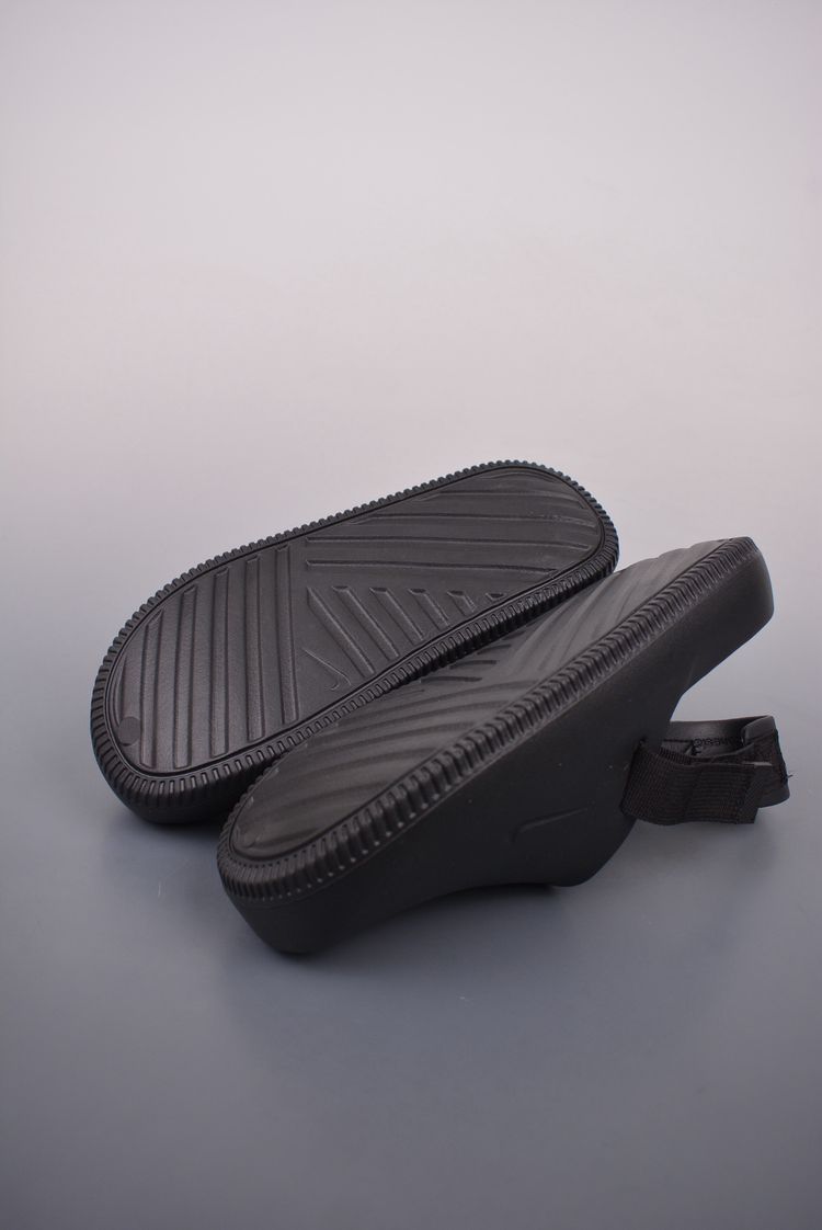 Nike Black Slip-On Clogs With Adjustable Strap image 5