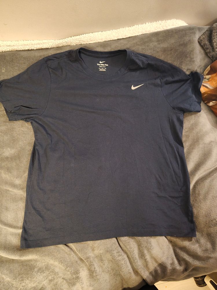 Nike Navy Blue T-Shirt
