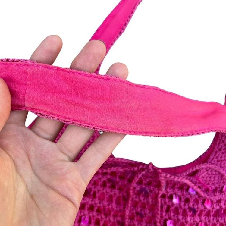 The cutest hot pink crochet mini tote bag with sequins all over obraz 4