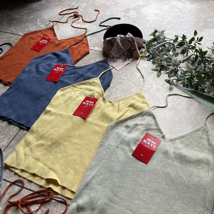 Vintage 90s Miss Sixty Halterneck tops imagen 3