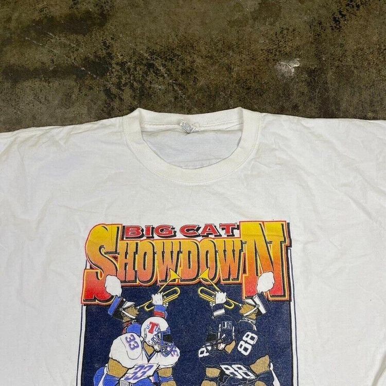 NFL T-Shirt Tennessee Show Down Football Y2K Graphic USA Tee, White, Mens 2XL 3