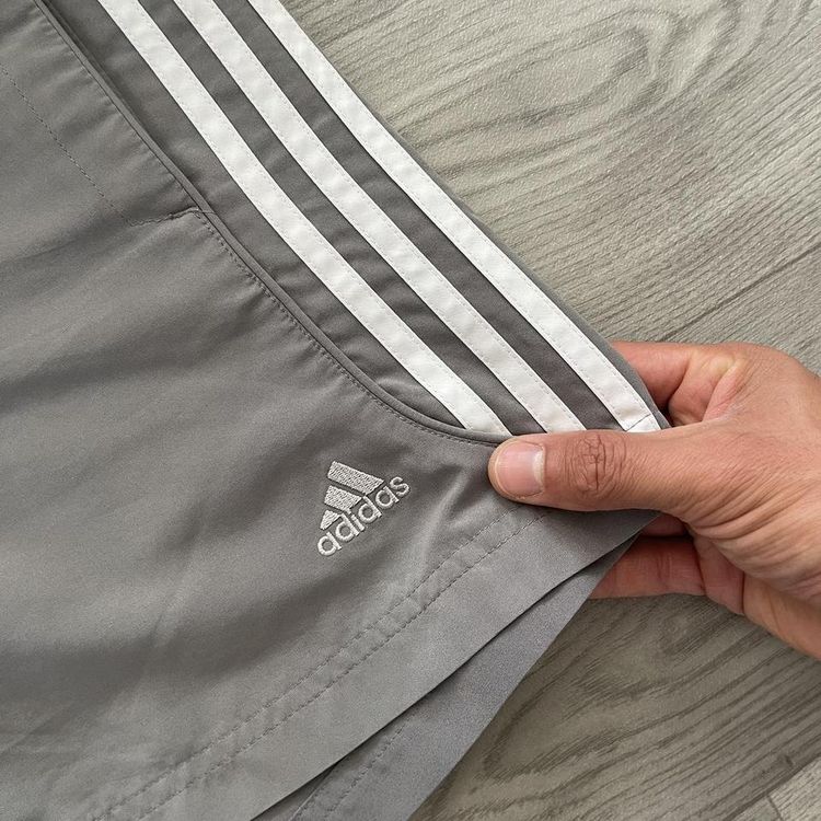 VINTAGE Y2K ADIDAS SUMMER SHORTS image 2