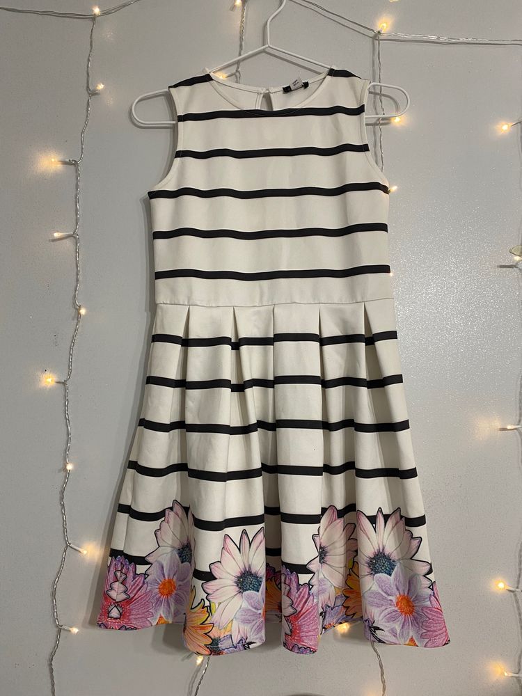 Other White Sleeveless Dress With Black Stripes And Floral Hem product image