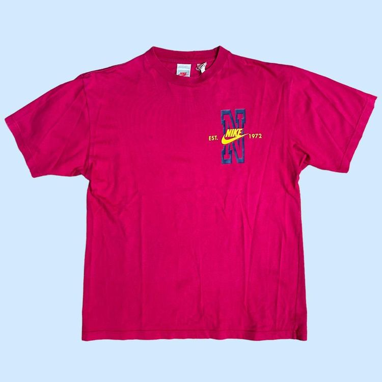 Vintage 90s Nike graphic tshirt