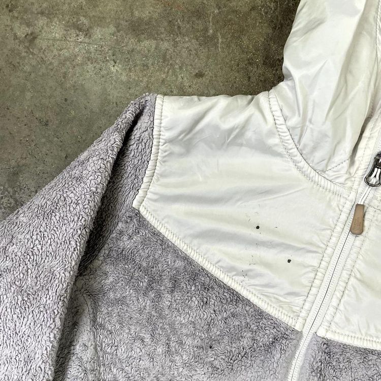 The North Face Fleece Teddy Soft Y2K Full-Zip Outdoor Jacket, Grey, Womens Small 5