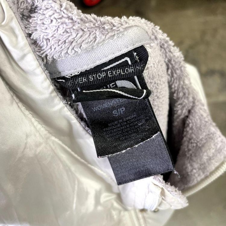 The North Face Fleece Teddy Soft Y2K Full-Zip Outdoor Jacket, Grey, Womens Small 6