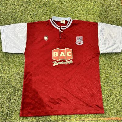 1989-1990 West Ham home football jersey 1