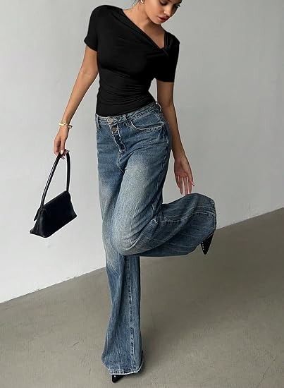 Black Short Sleeve Top obraz 3