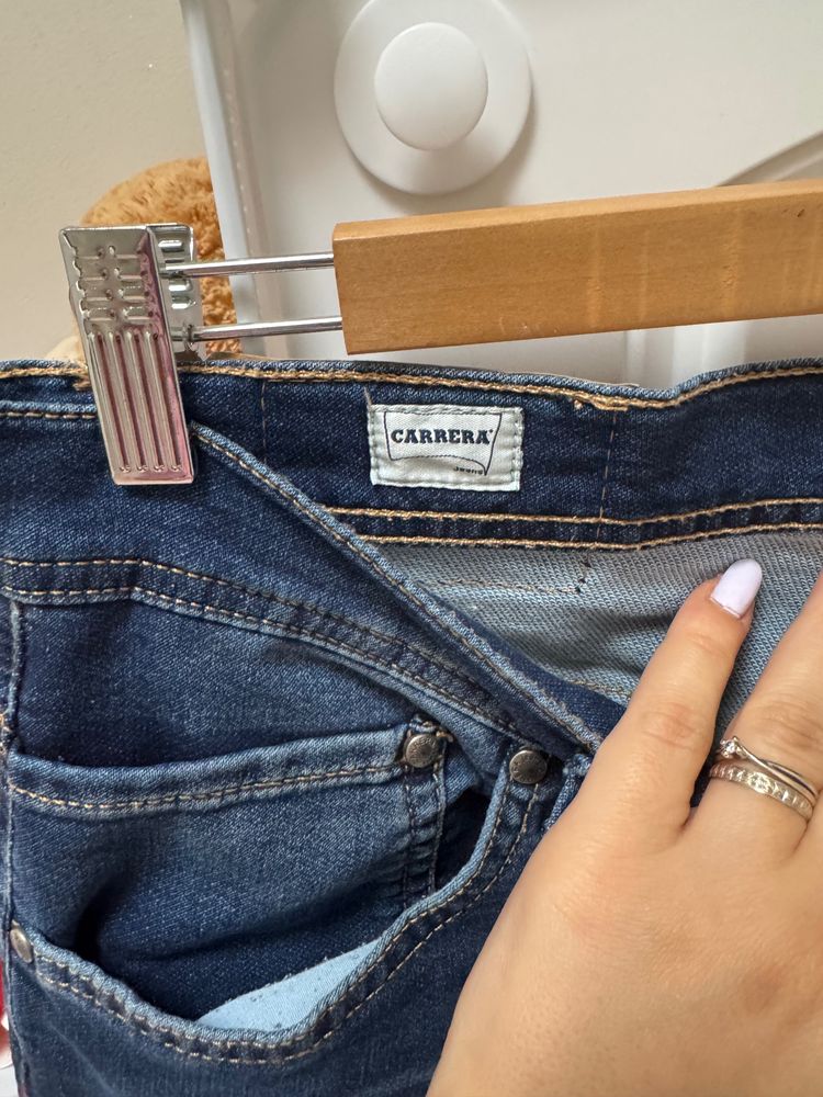 Carrera Slim Jeans