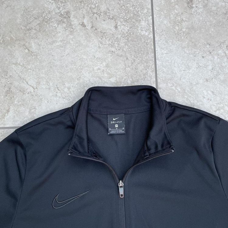 Nike jacket 4