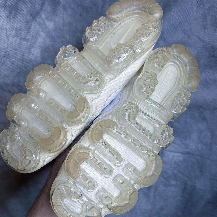 Comme Des Garçons VaporMax Flyknit 2