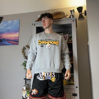 Vintage Reebok NFL x Superbowl Champions Graphic Sweatshirt 4