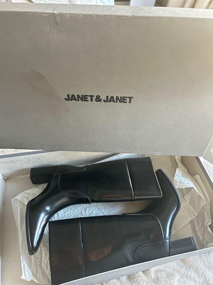 Designer Janet & Janet black patent leather boots