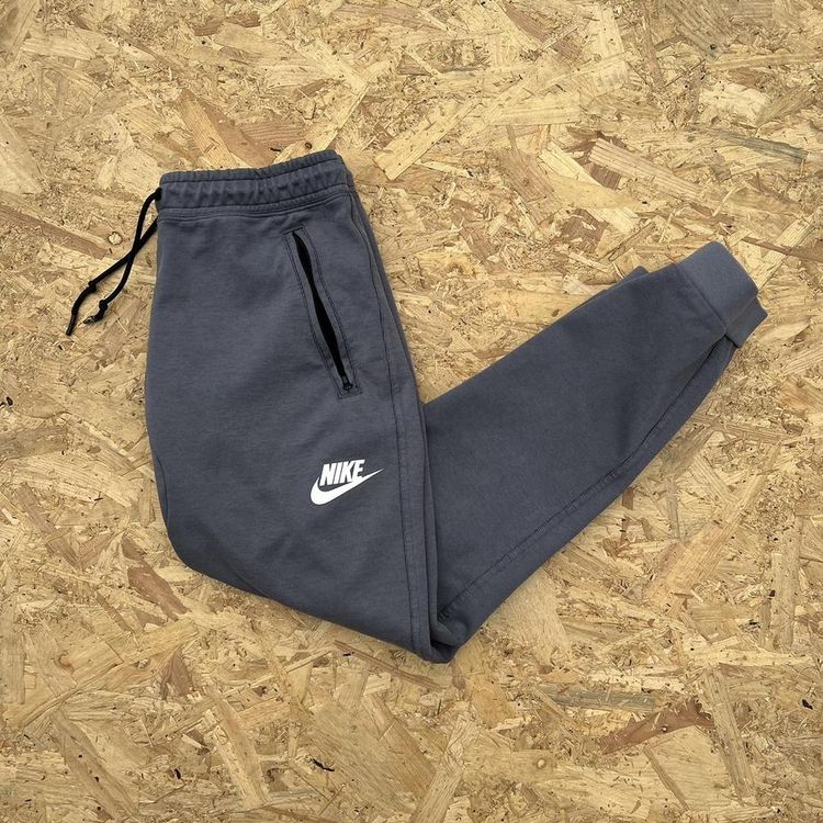 Like New Nike Club Embroidered Cargo Joggers 3