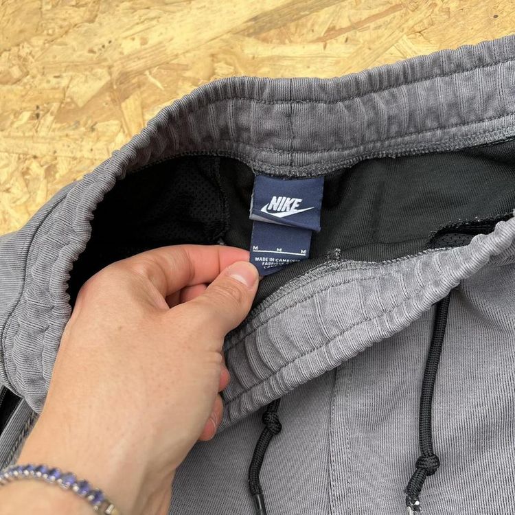 Like New Nike Club Embroidered Cargo Joggers 5