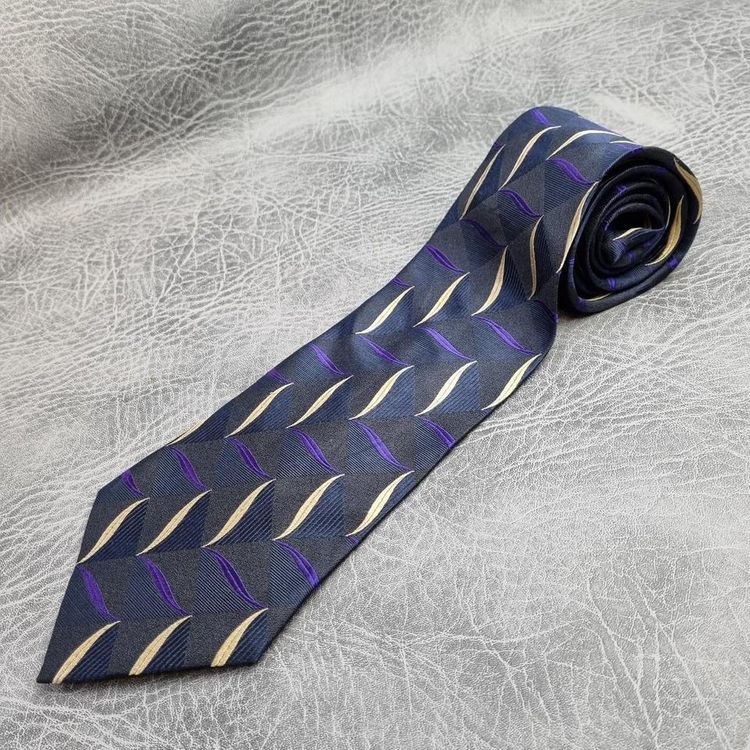 Vintage Mens Tie HANDMADE DeSantis  Necktie Retro SILK 80s Abstract tie image 3