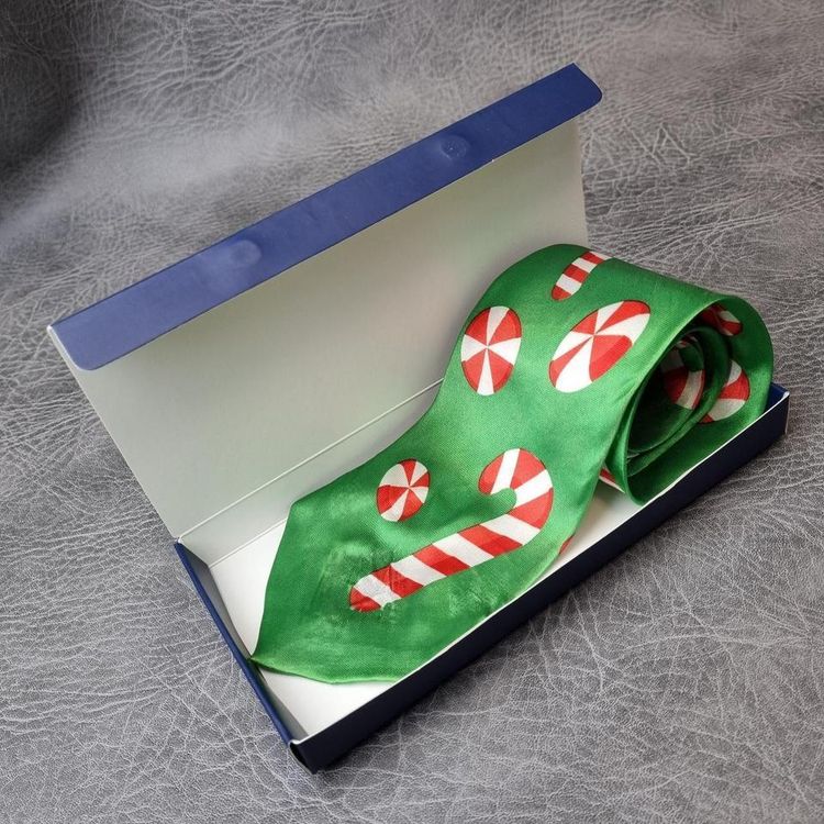 Vintage Christmas tie,Christmas necktie, Santa Tie, Festive season Tie 2
