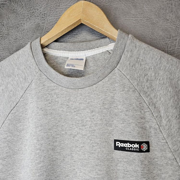 Vintage REEBOK Sweatshirt 90s S  sweater jumper crewneck with zipped pockets image 2