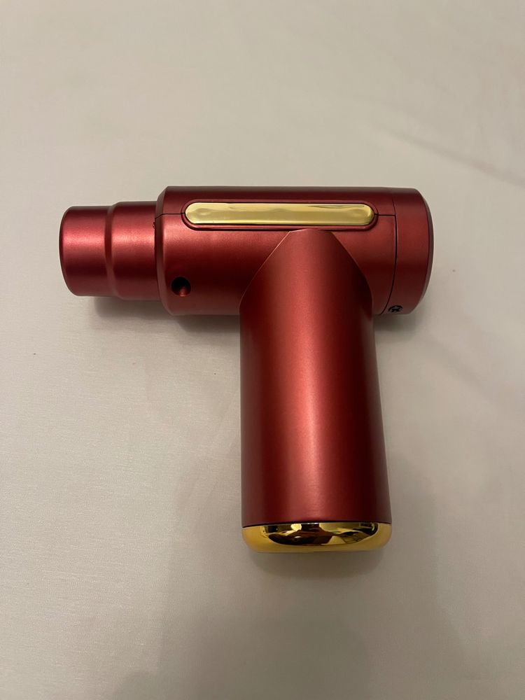Red Handheld Massage Gun With Attachments obraz 2