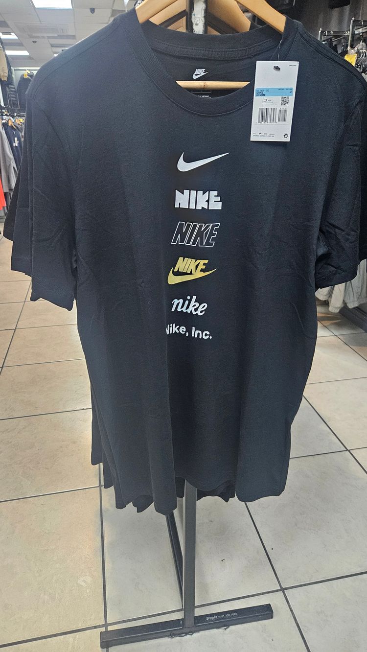 Nike Nike Black Graphic T-Shirt product image