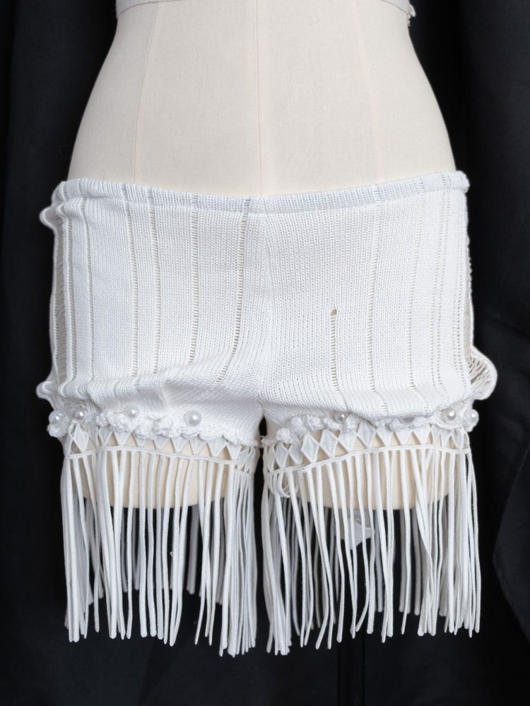 WHITE PEARL FRINGE SHORTS | YAMIMIAOGOU