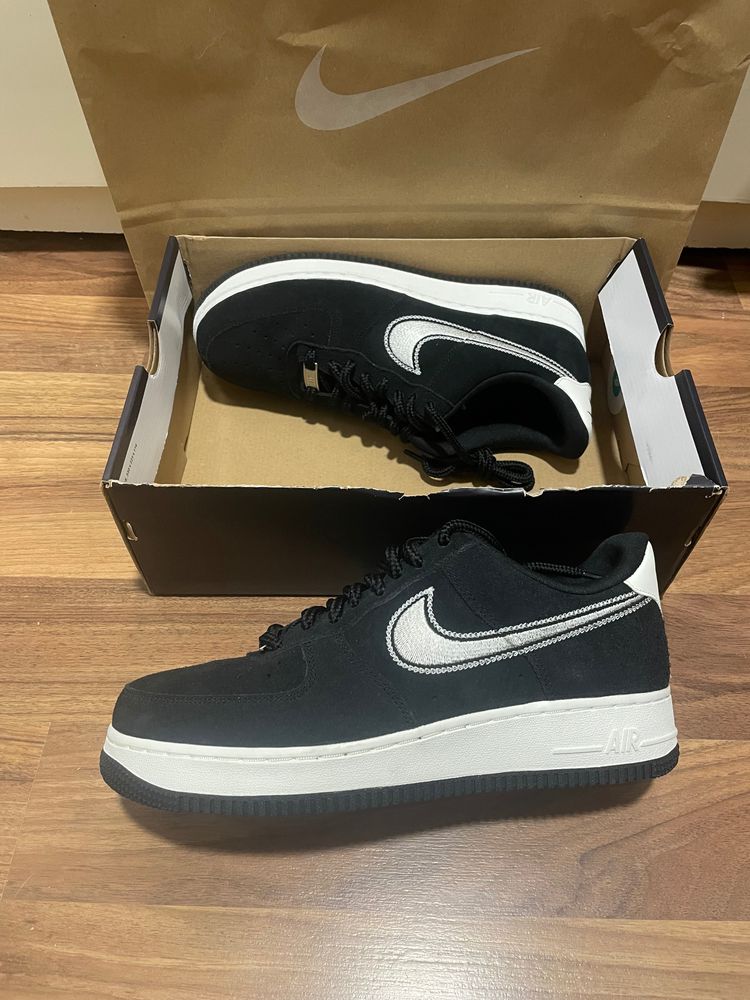 Nike Air Force 1 '07 Lv8 Black And White Sneakers