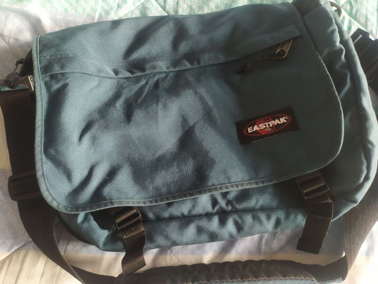 Eastpak Messenger Bag