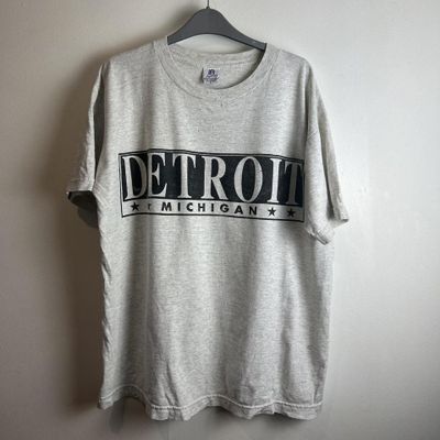 Vintage USA Detroit Michigan holiday destination graphic t shirt 1