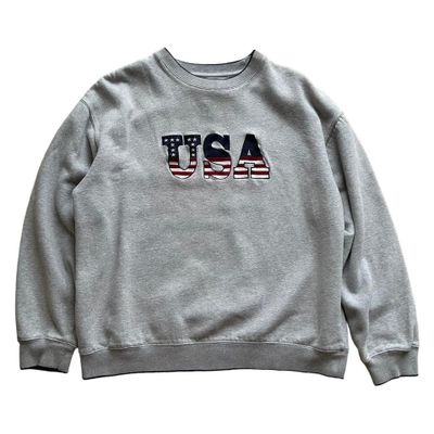 Y2K USA crew neck embroidered tourist style sweatshirt. 1