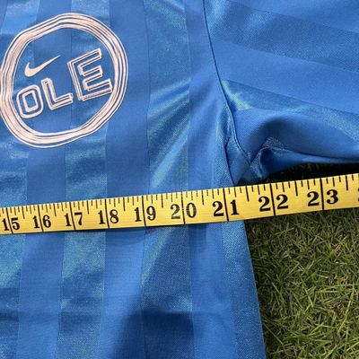 Light blue Nike sports top 5