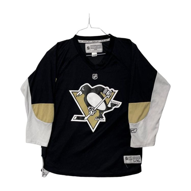 Reebok NHL Black Long Sleeved Pullover Sweater For Mens Size M image 1
