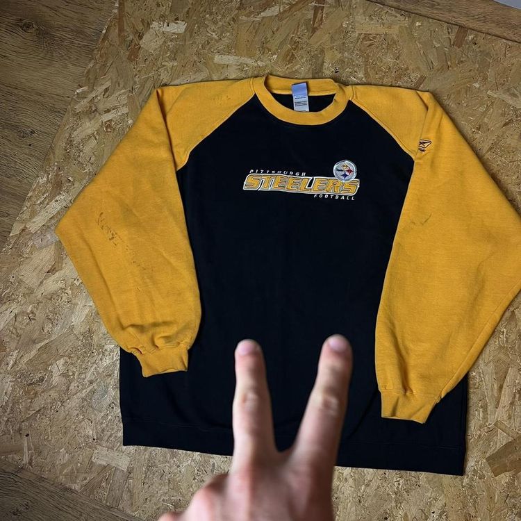 Vintage Reebok NFL x Pittsburgh Steelers Graphic Sweatshirt 6