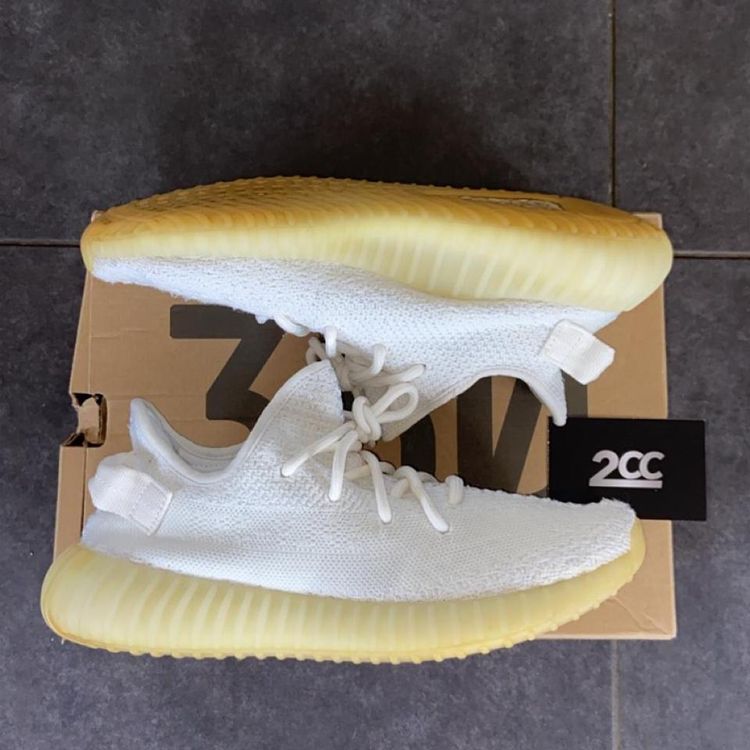 - Adidas Yeezy Boost 350 V2 Cream