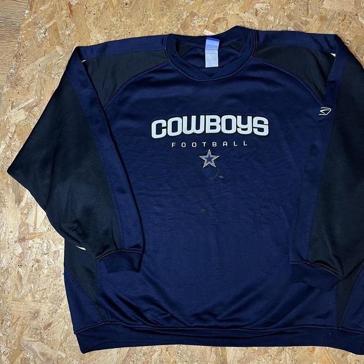 Vintage Reebok NFL x Dallas Cowboys Graphic Sweatshirt 2