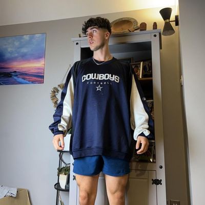 Vintage Reebok NFL x Dallas Cowboys Graphic Sweatshirt 4