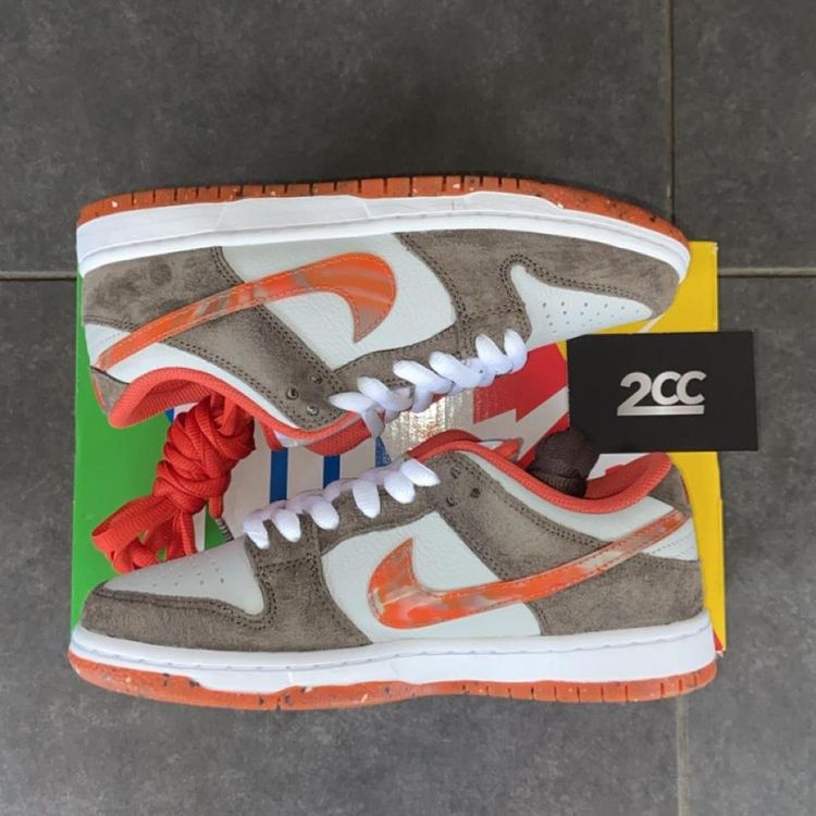 - Nike Dunk Low Crushed D.C. image 2