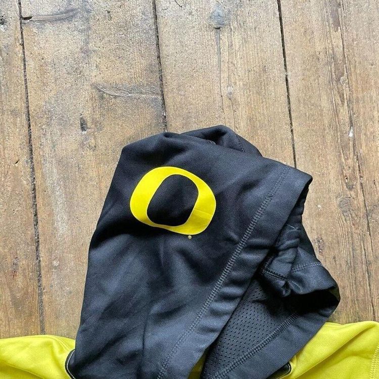 Nike Hoodie Y2K Swoosh Therma-Fit Sports Sweatshirt, Yellow, Mens Small 7