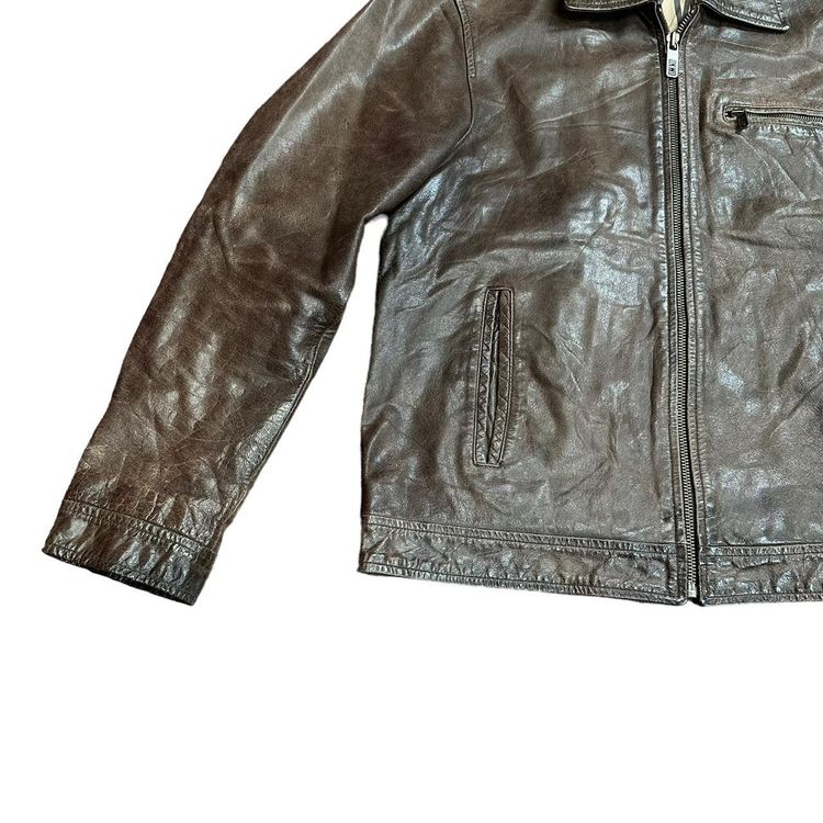 LEATHER JACKET 3