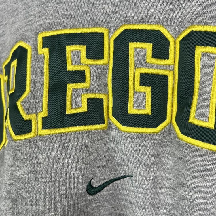Nike Oregon centre swoosh sweatshirt image 3