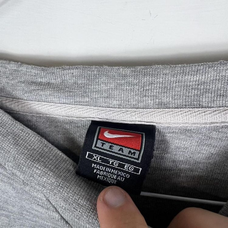 Nike Oregon centre swoosh sweatshirt image 4