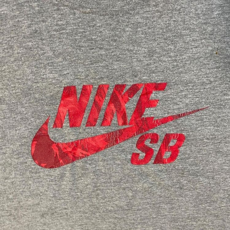 Nike Grey Short Sleeved Just Do It Printed T-shirt Mens Size XS image 2