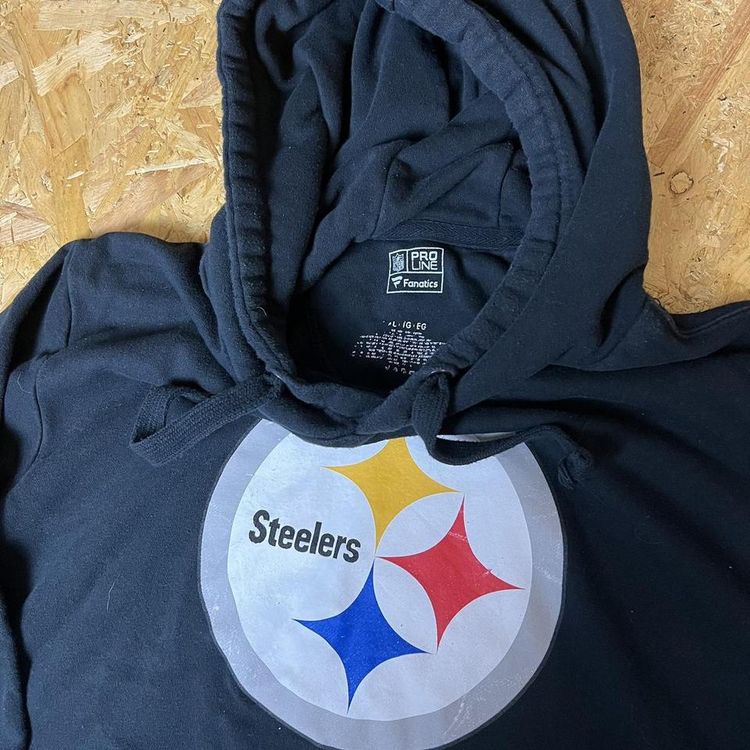 Vintage Reebok NFL x Pittsburgh Steelers Graphic Hoodie 4
