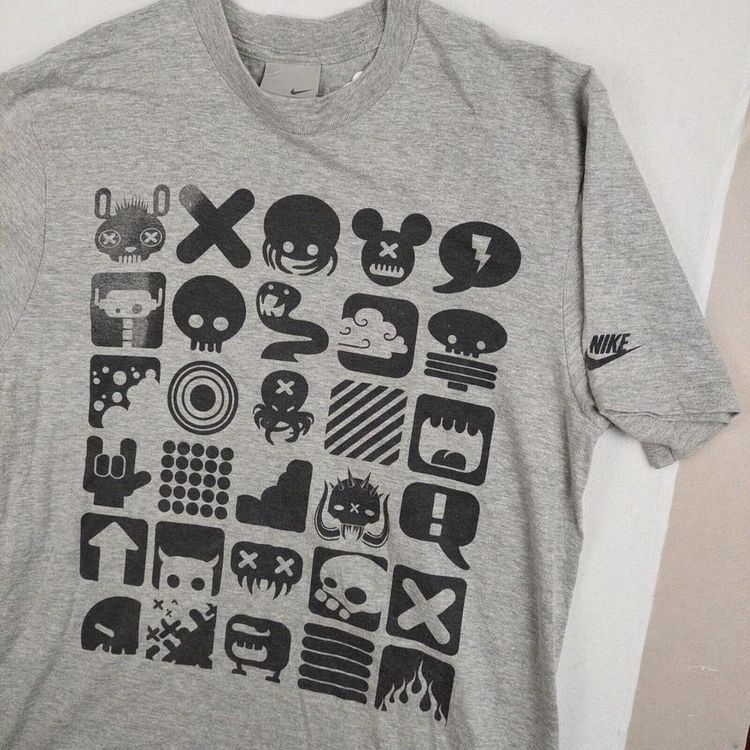 NIKE Grey Short Sleeved Graphic T-Shirt Mens S 3