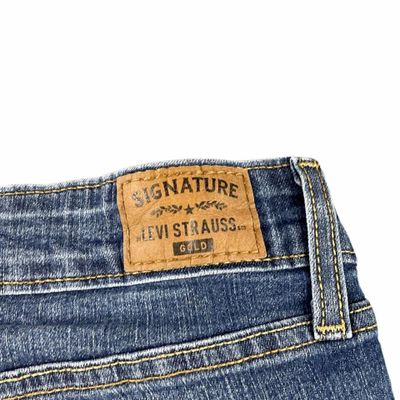 Levi's Signature Distressed Denim Shorts Size 28W 1