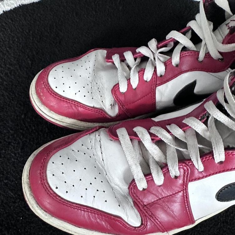 Jordan 1 Chicago 2013 image 2