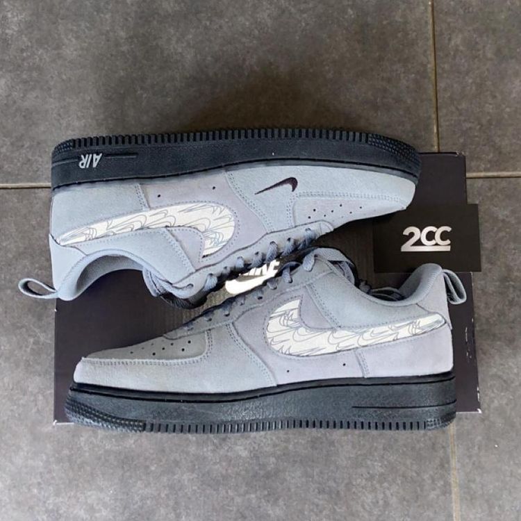 - Nike Air Force 1 Low Multi-Swoosh Grey and Black image 2