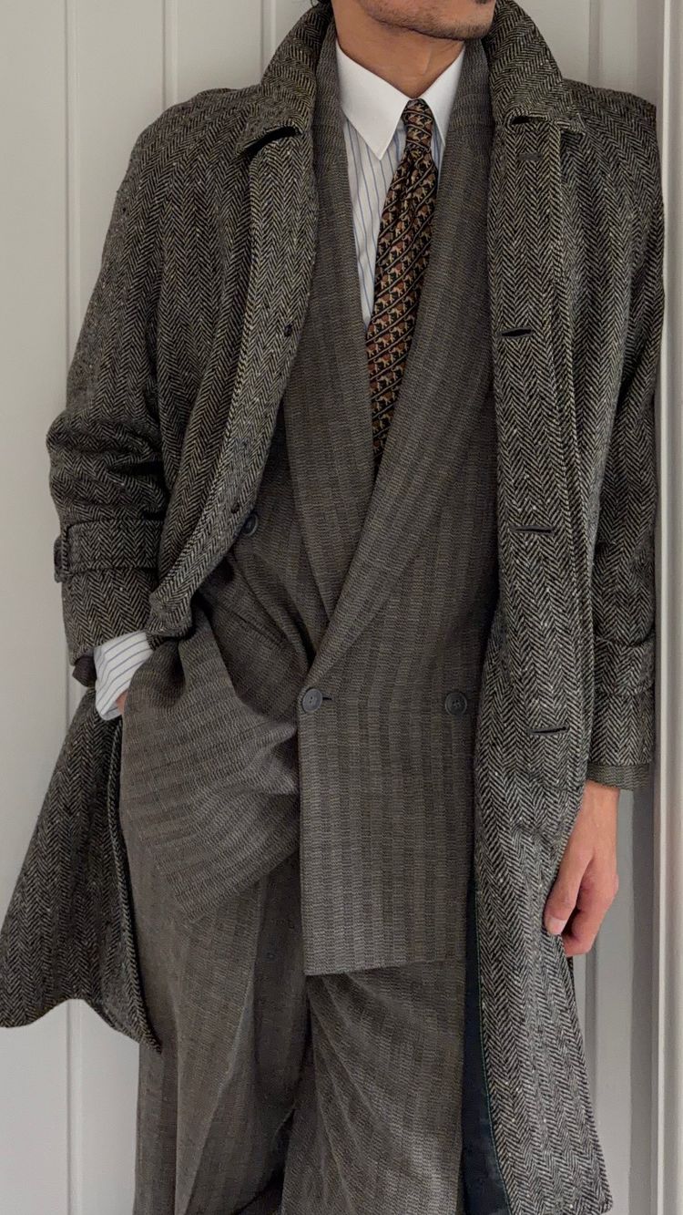 Marcel Lassance 1990s Herringbone Wool Belted Coat - Size S image 11