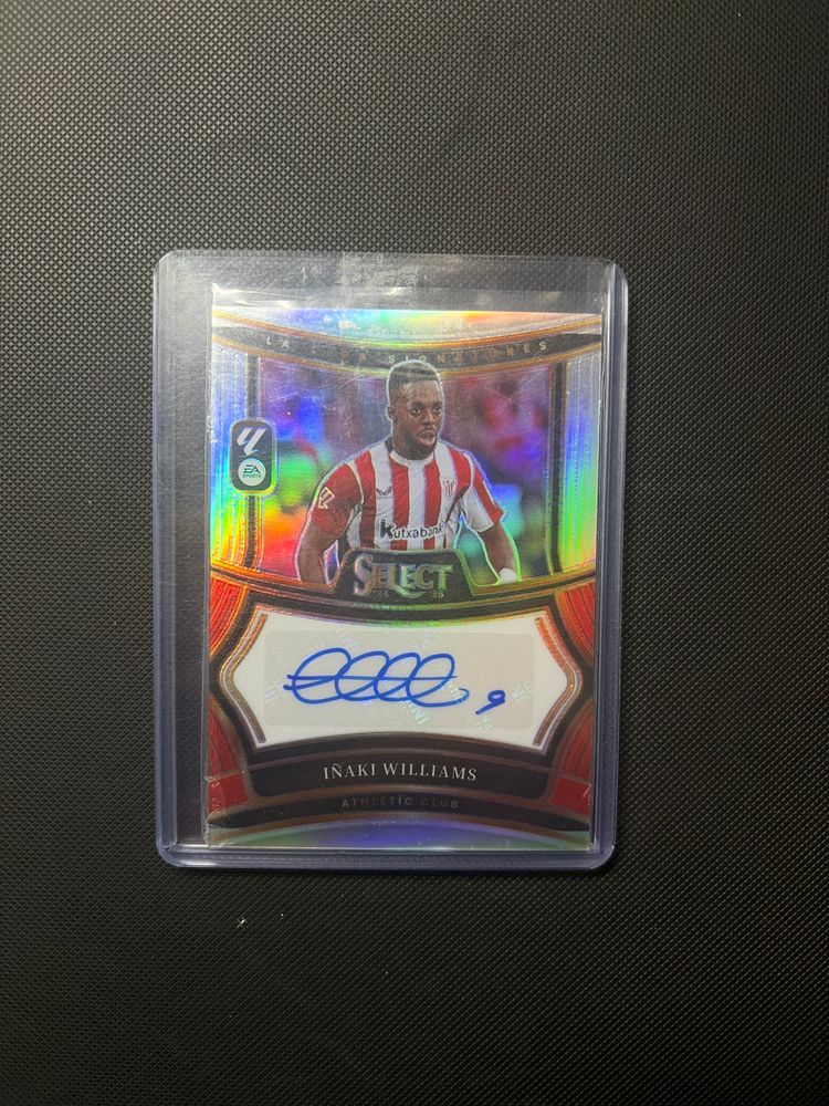 Auto Iñaki Williams 