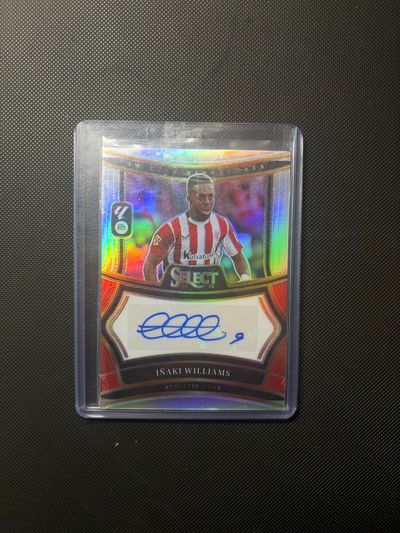 Auto Iñaki Williams